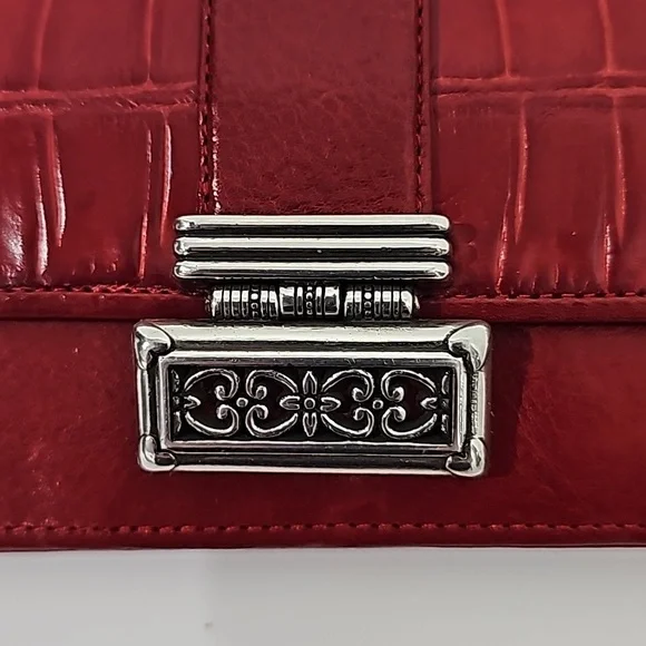 Brighton Red Crossbody Wallet  handbag with silver removable strap - Picture 3 of 8